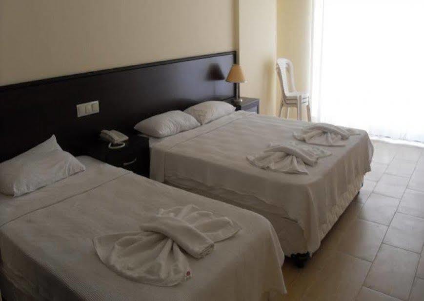 Grove Hotel 올루데니스 외부 사진
