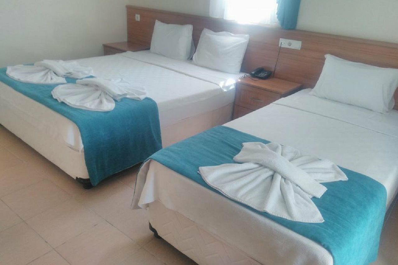 Grove Hotel 올루데니스 외부 사진